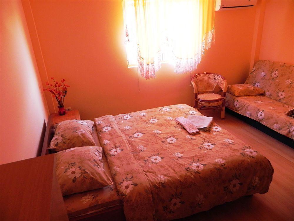 Hostel Izvor Podgorica Kültér fotó